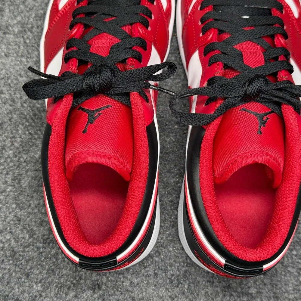Jordan 1 Low Shoes Men's 10 Bulls Red White Black Athletic Hooping Sneakers